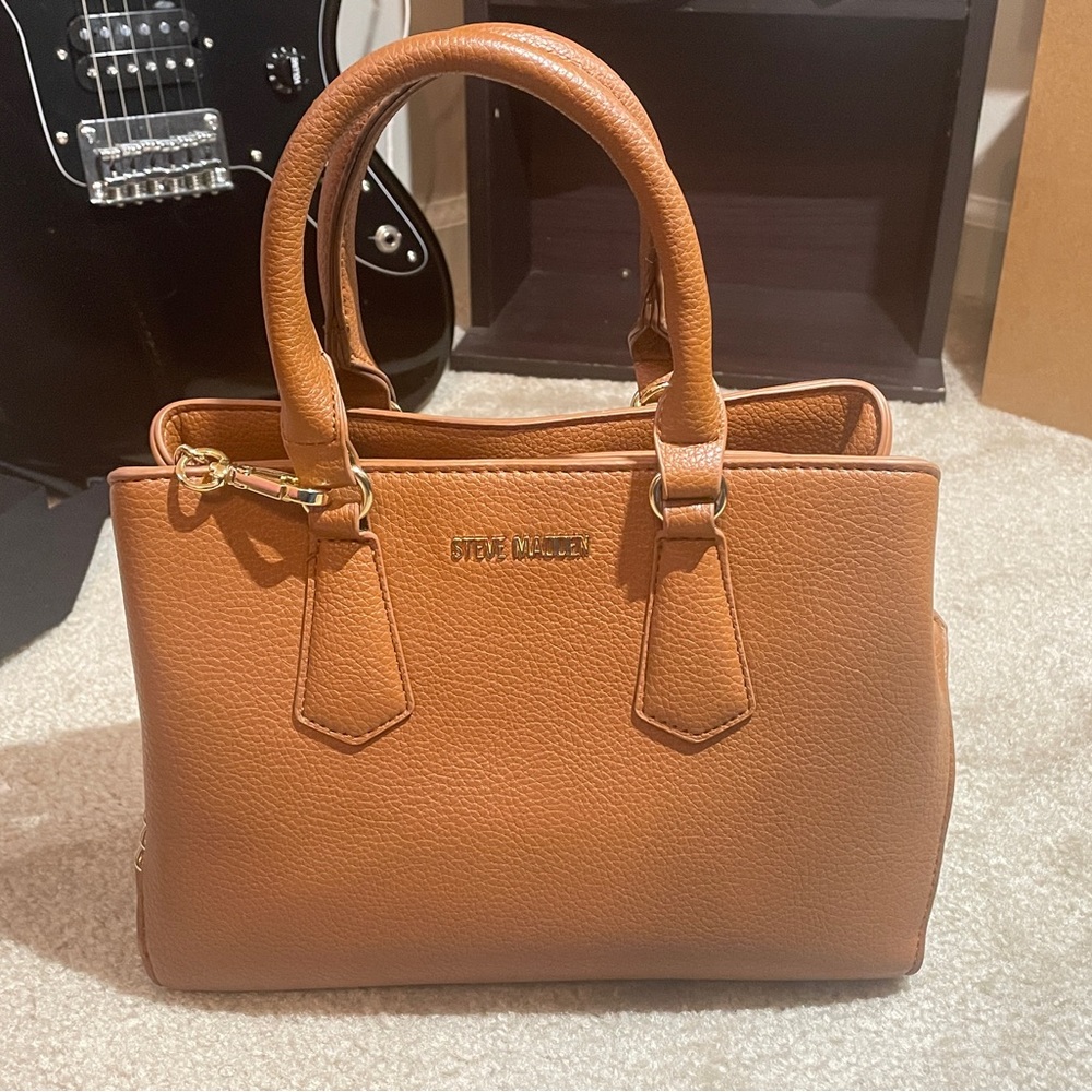 Mocha Brown Crossbody Handbag with detachable strap & matching coins